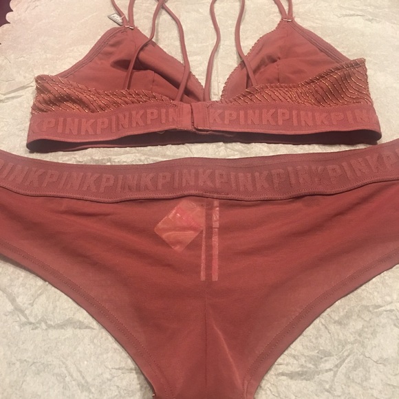 VS PINK bralette & Panty Set NWT - Picture 2 of 6